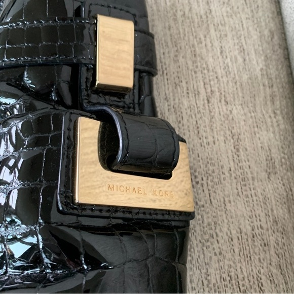 Michael Kors Black Embossed Beverly Satchel Paten Leather - Picture 4 of 14